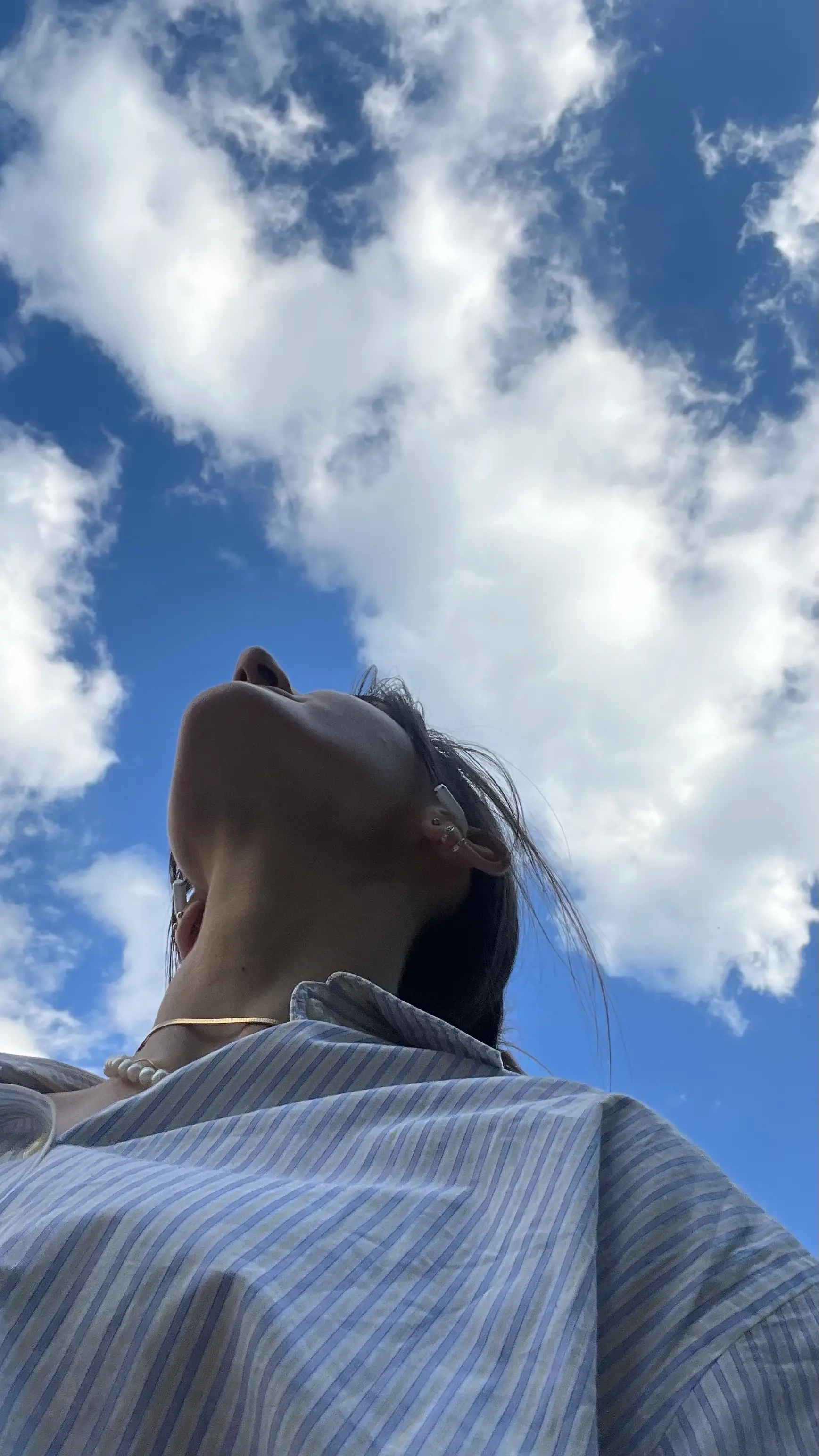 Women looking to the sky